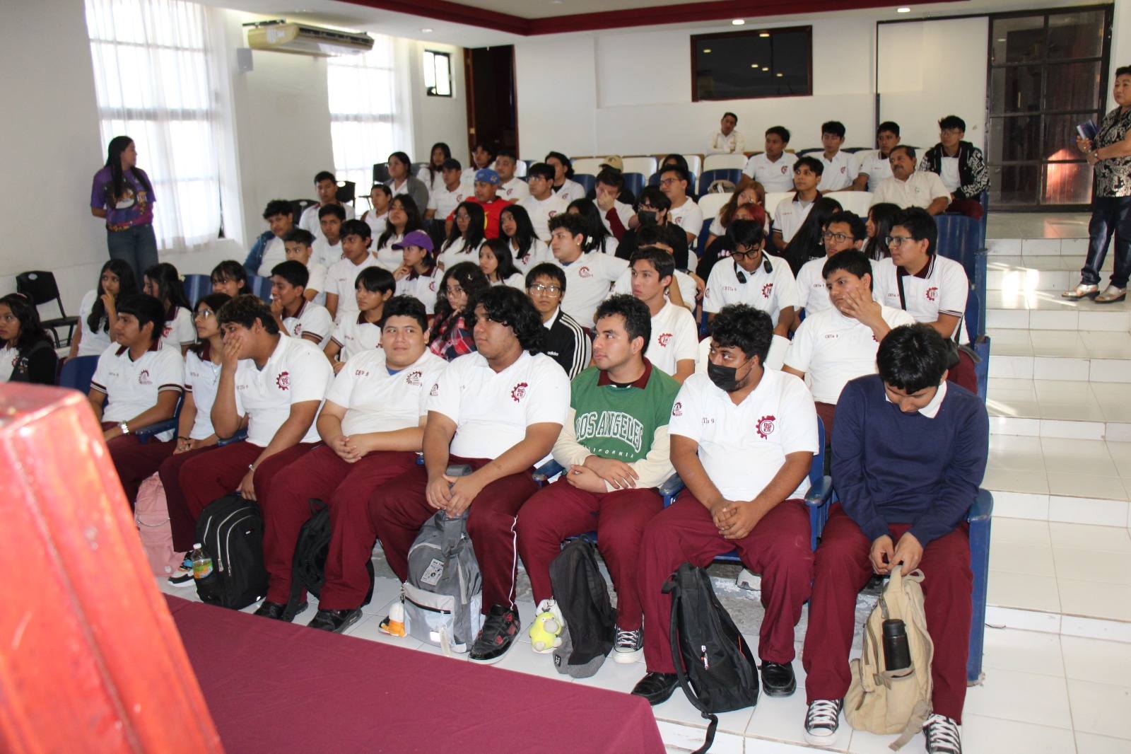 IMEC REALIZA EL FORO “PREVENCIÓN DE LA VIOLENCIA EN EL NOVIAZGO” EN EL CBTIS No. 9