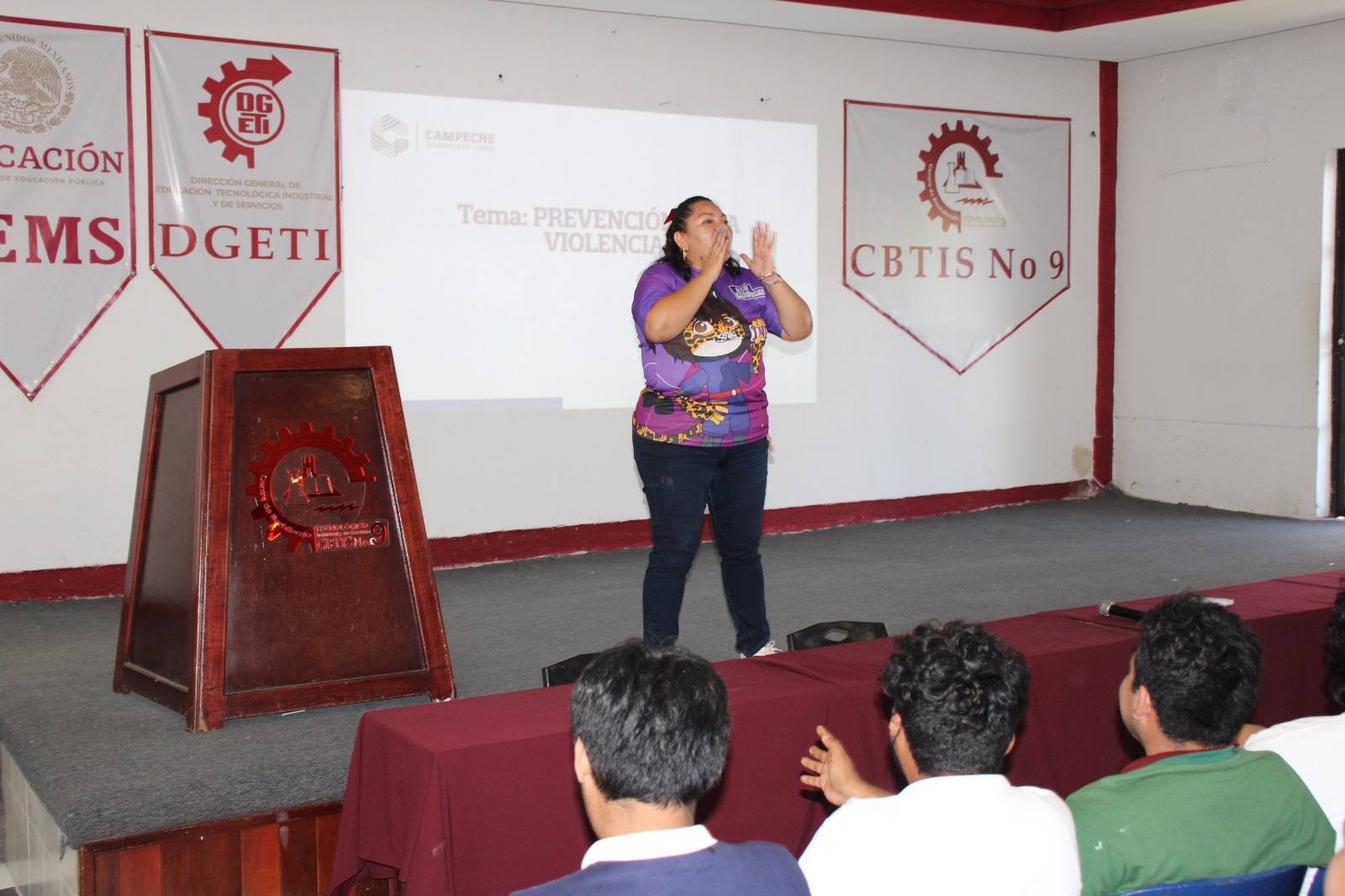 IMEC REALIZA EL FORO “PREVENCIÓN DE LA VIOLENCIA EN EL NOVIAZGO” EN EL CBTIS No. 9