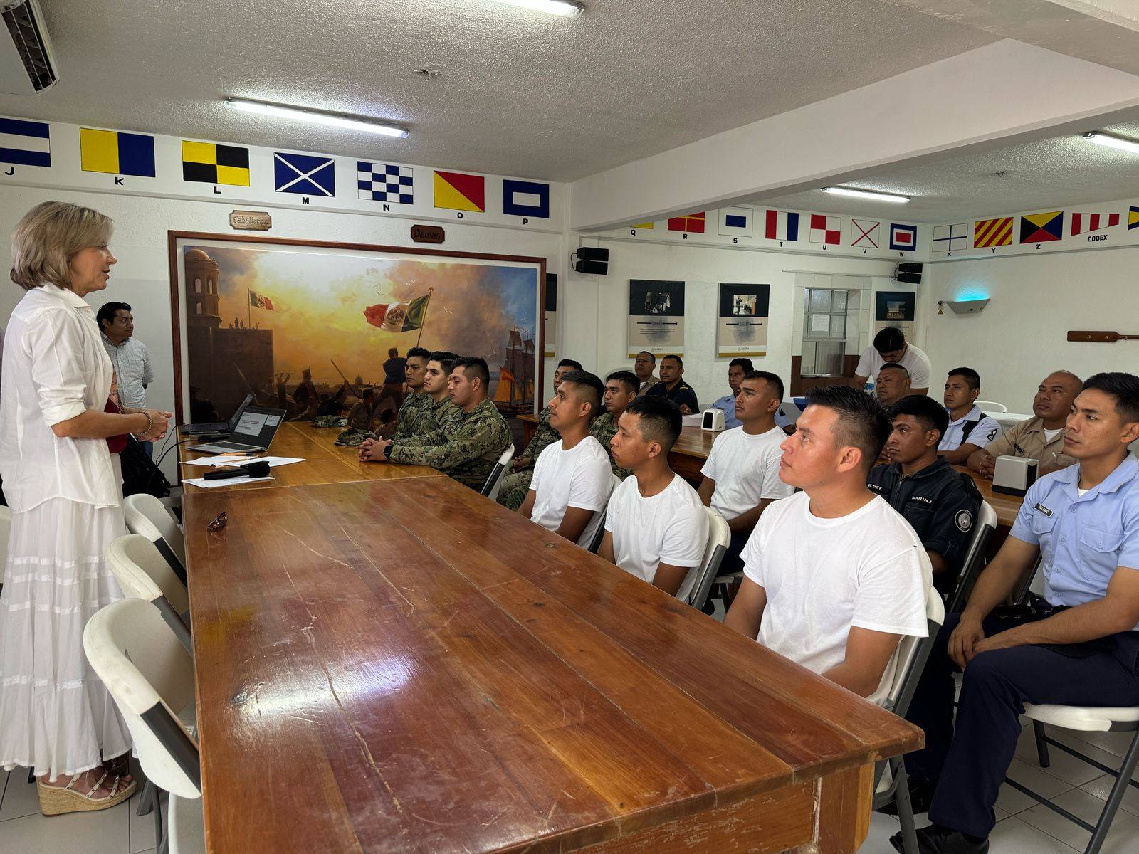 IMEC SENSIBILIZA A ELEMENTOS DE LA SÉPTIMA ZONA NAVAL PARA PROMOVER LA IGUALDAD SUSTANTIVA, PREVENIR LA VIOLENCIA CONTRA LAS MUJERES Y LA PERSPECTIVA DE GÉNERO