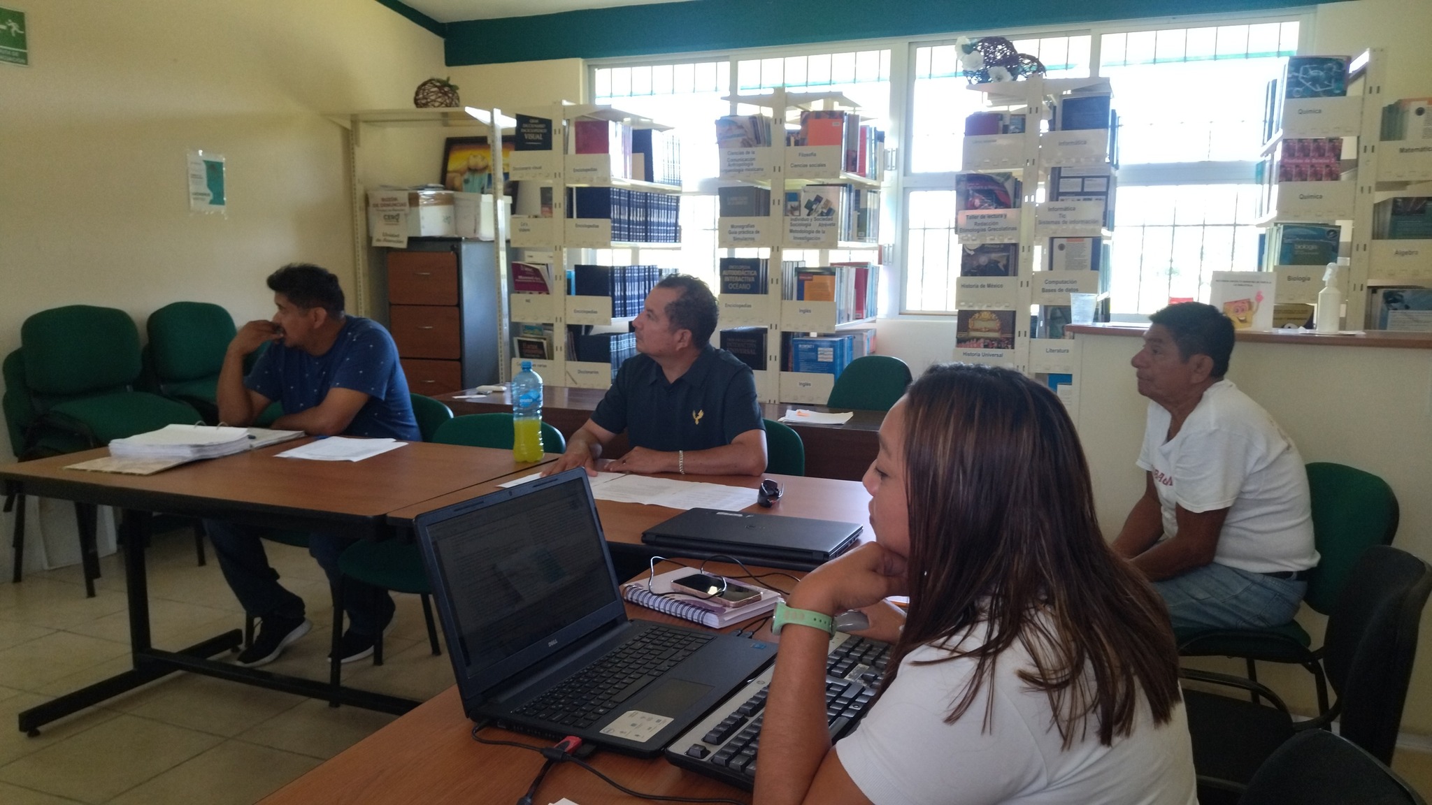 DOCENTES Y DIRECTIVOS ANALIZAN CONVOCATORIA A REINO UNIDO