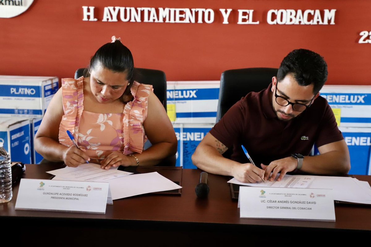 RECIBE COBACAM DONACIÓN DE H. AYUNTAMIENTO DE CALAKMUL