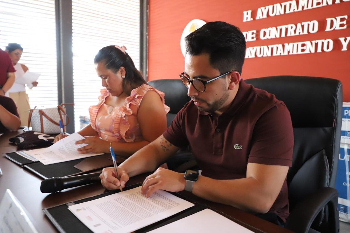 RECIBE COBACAM DONACIÓN DE H. AYUNTAMIENTO DE CALAKMUL