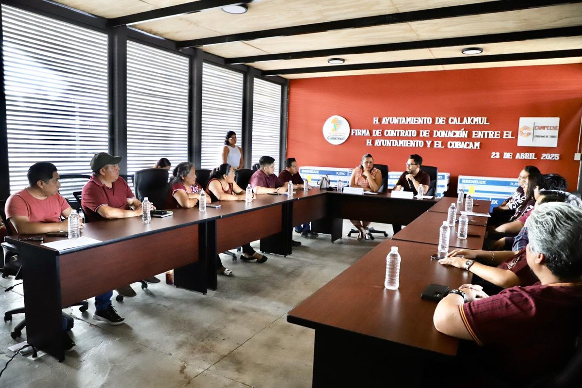 RECIBE COBACAM DONACIÓN DE H. AYUNTAMIENTO DE CALAKMUL