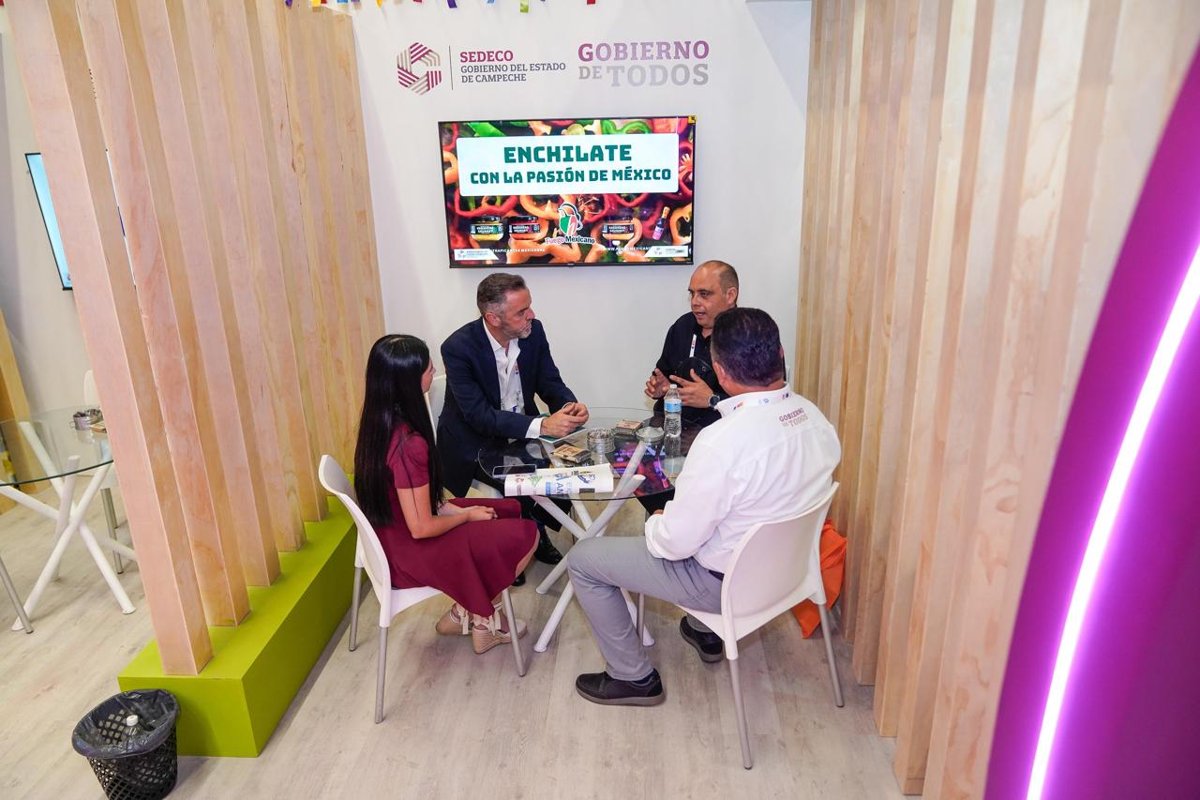 EMPRESARIOS Y AUTORIDADES ESTATALES INAUGURAN EL PABELLÓN CAMPECHANO EN LA EXPO ANTAD 2025, SECRETARÍA DE DESARROLLO ECONÓMICO