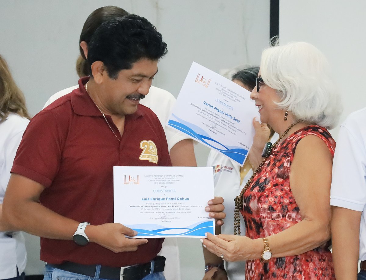 DOCENTES Y ADMINISTRATIVOS DEL CECYTEC A LA VANGUARDIA EN MEJORA CONTINUA