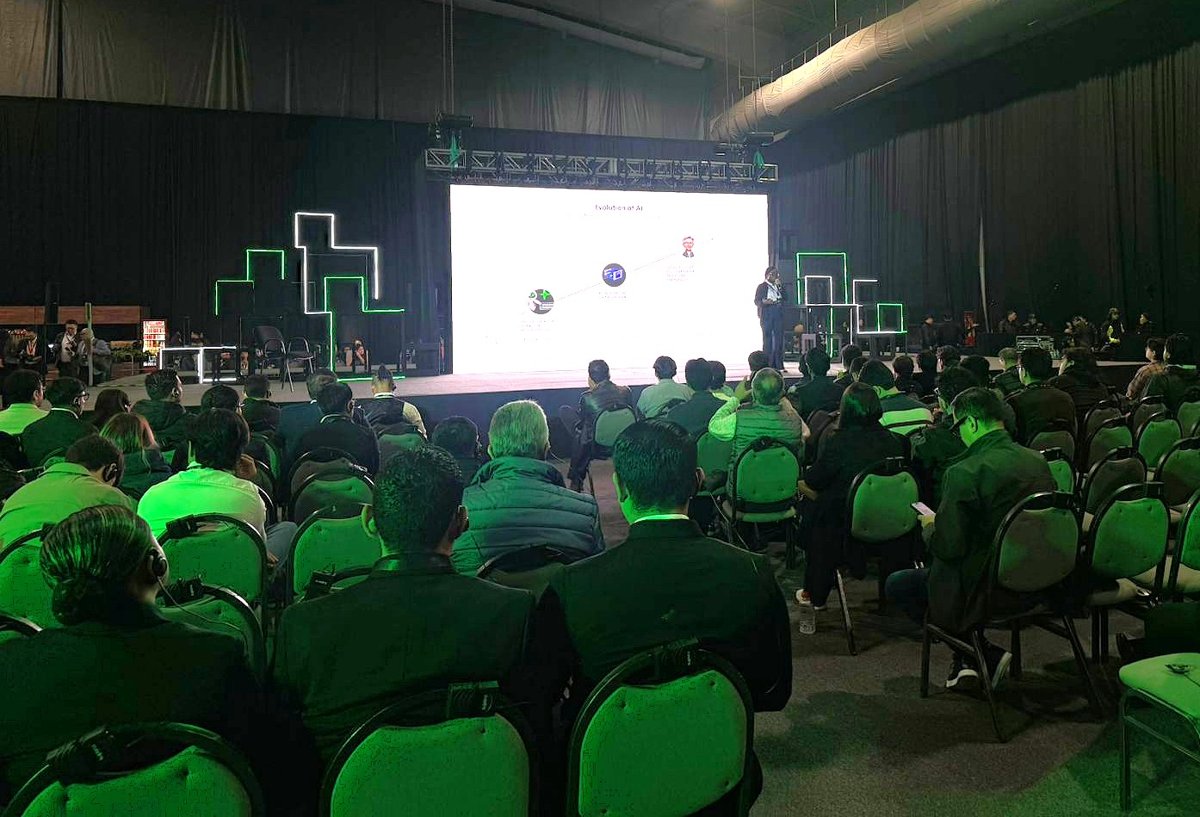 PARTICIPA SEDECO EN LA EXPO MÉXICO IA + INVERSIÓN ACELERADA 2025