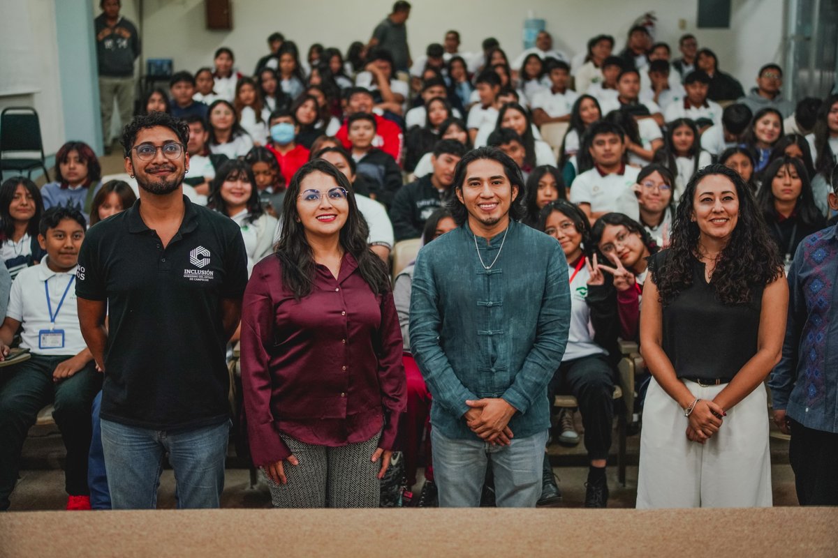 CONFERENCIA POR PARTE DE LA SECRETARÍA DE INCLUSIÓN EN PLANTEL DZITBALCHÉ