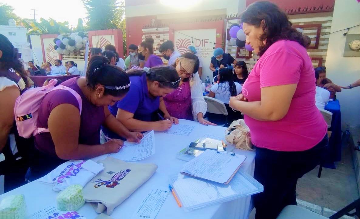 IMEC BRINDA SERVICIOS GRATUITOS A MUJERES EN EL CDC DE LA COLONIA SASCALUM