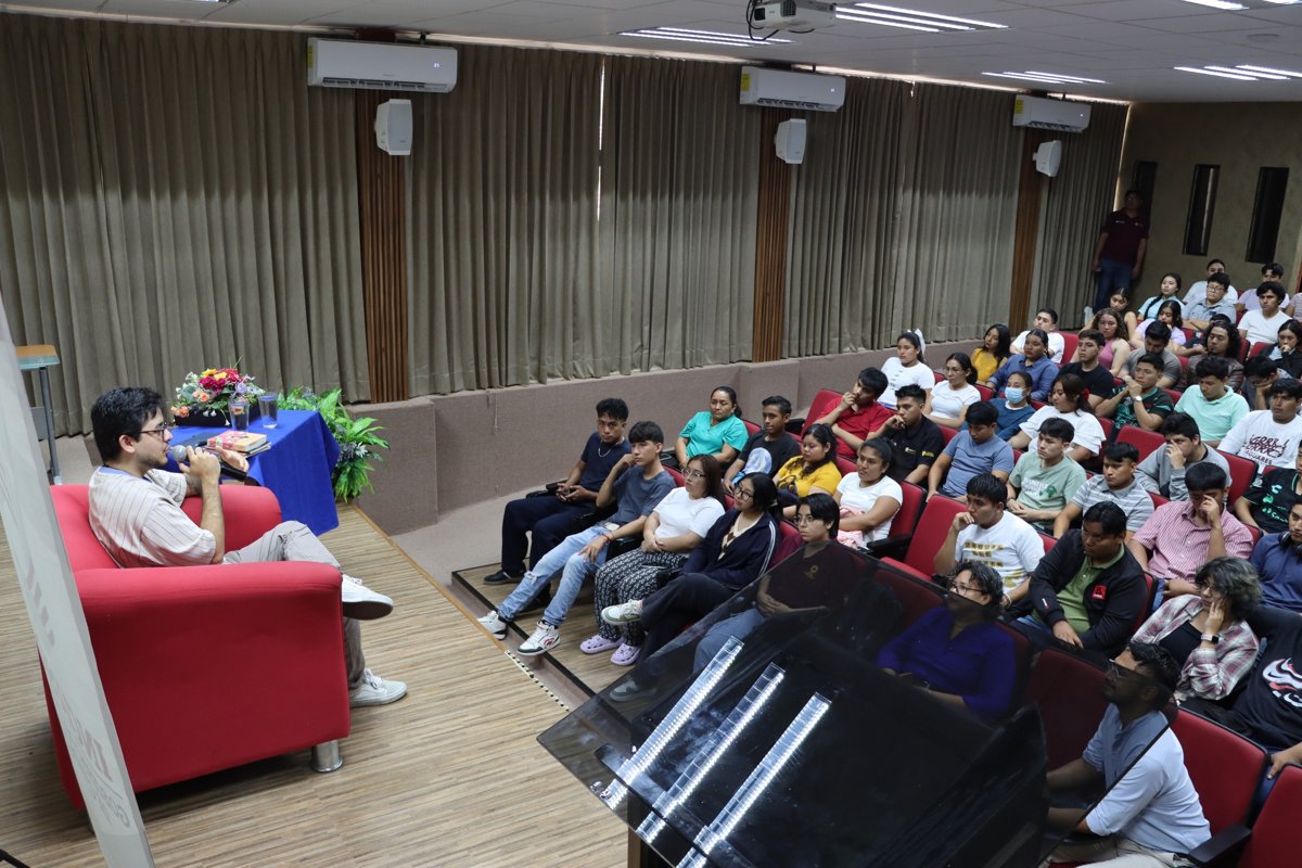 INTERCAMBIO CULTURAL CON RAÍCES MAYAS: ESTUDIANTES DE LA UNIVERSIDAD DE FLORIDA RECIBEN CURSO DE LENGUA MAYA EN CAMPECHE