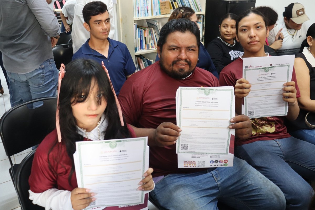 CONTINÚA LABOR EN CONJUNTO DEL IEEA Y SAMULÁ CON CONVENIO POR LA EDUCACIÓN PARA ADULTOS