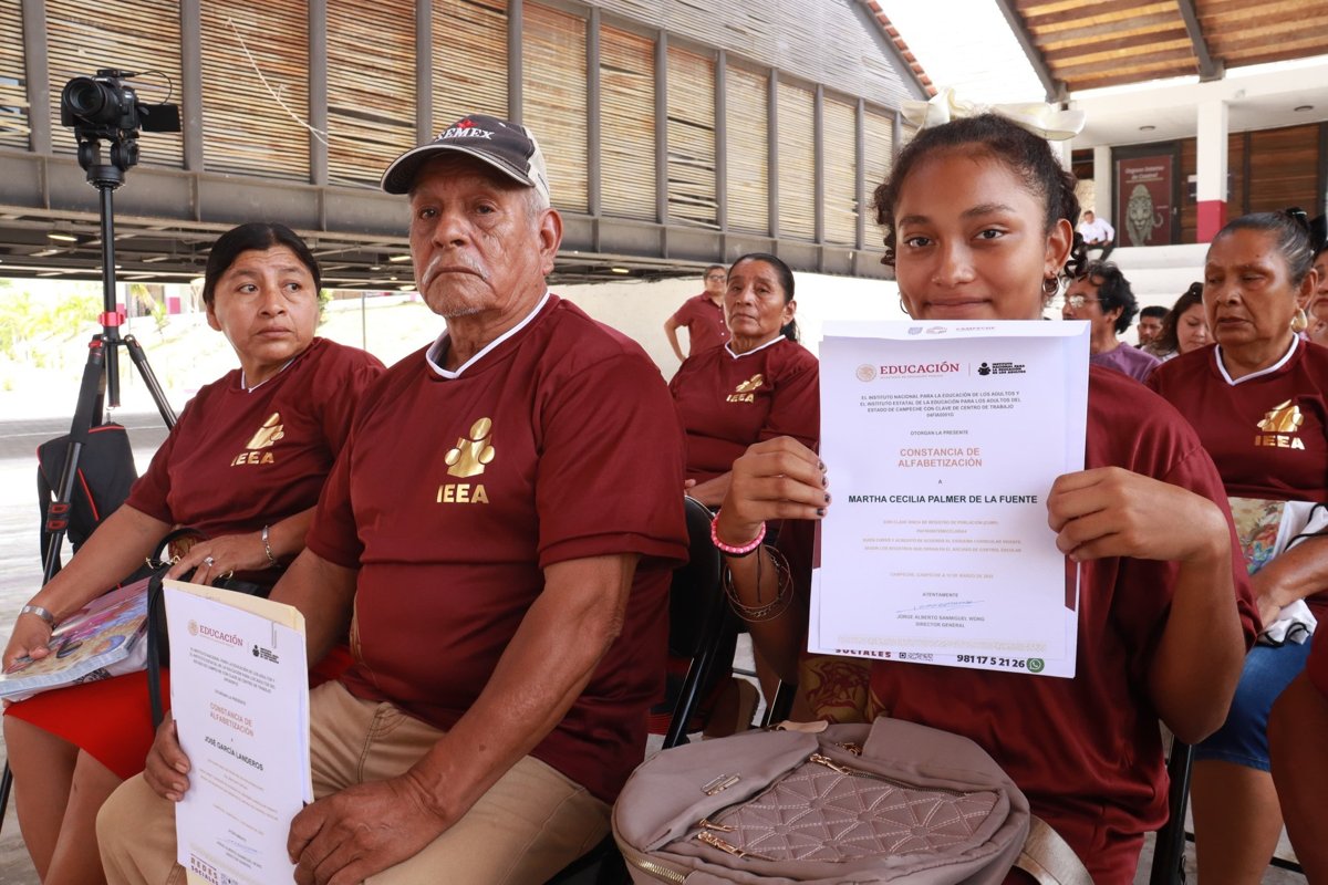 ARRANCA PROGRAMA “ALFABETIZACIÓN JAGUAR” EN CALAKMUL CON INAUGURACIÓN DE PLAZA COMUNITARIA