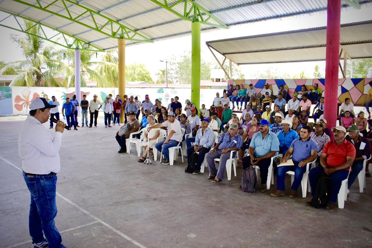 RECIBEN PRODUCTORES DE CARMEN MÁS DE MIL BULTOS DE SEMILLA DE MAÍZ