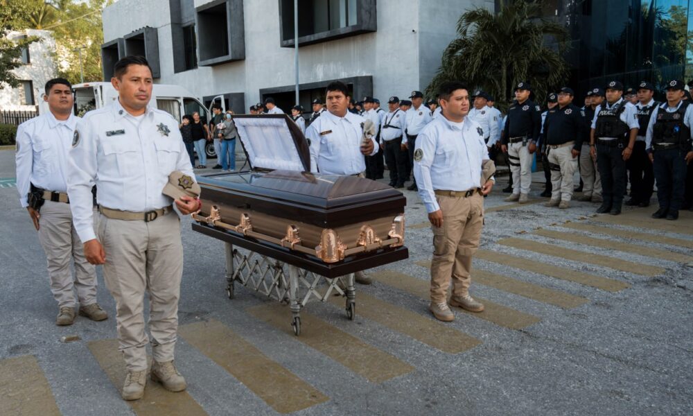 REALIZAN ÚLTIMO PASE DE LISTA A POLICÍA YUSSEF HERNÁNDEZ MAY