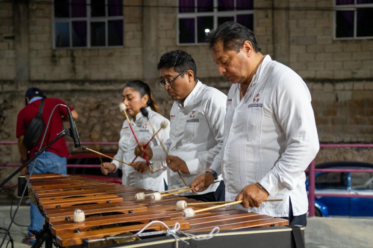 MARIMBA ALEGRA AL BARRIO KANISTÉ