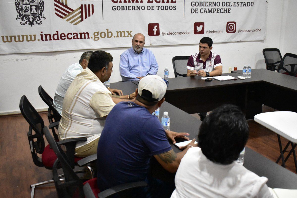 PROVECHOSA REUNIÓN DEL ALCALDE DE ESCÁRCEGA Y AUTORIDADES DEL INDECAM
