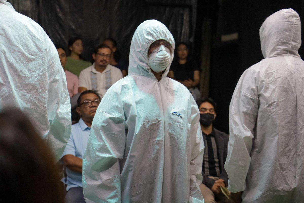 DIVINO NARCISO TEATRO PRESENTÓ: DECAMERON 2040