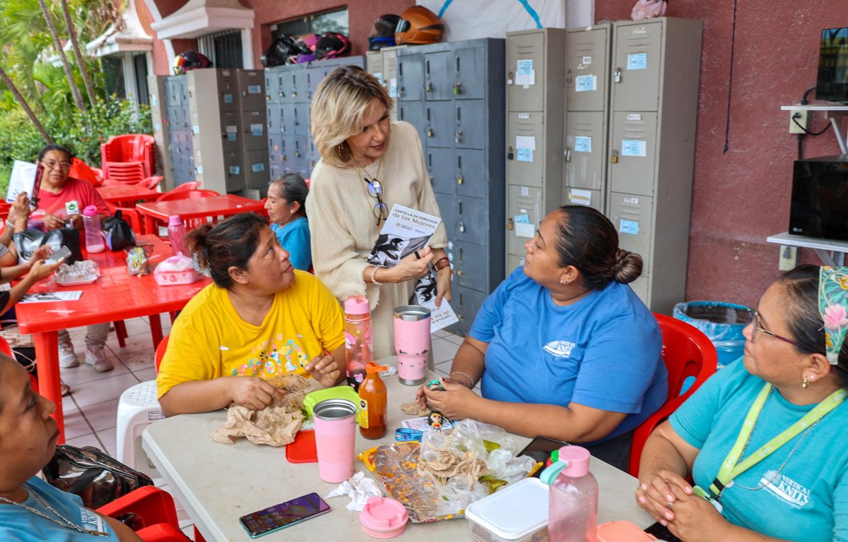IMEC PRESENTA LA CARTILLA DE DERECHOS DE LAS MUJERES EN LA MAQUILADORA VERTICAL KNITS