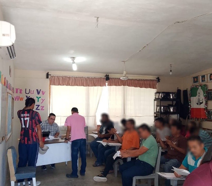 PPLs EN CARMEN AVANZAN EN SUS ESTUDIOS DE PREPA ABIERTA