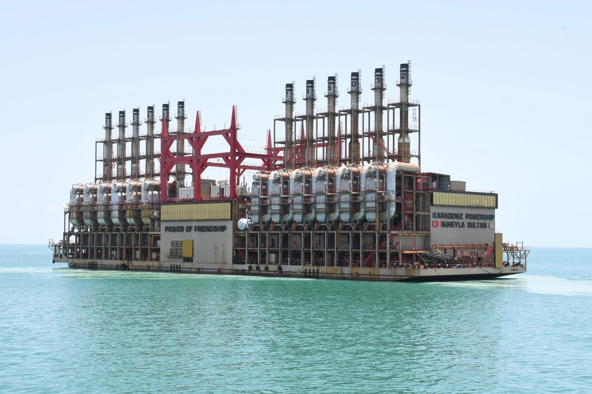 VISITA A LA PLANTA FLOTANTE KARADENIZ POWERSHIP SÜHEYLA SULTAN