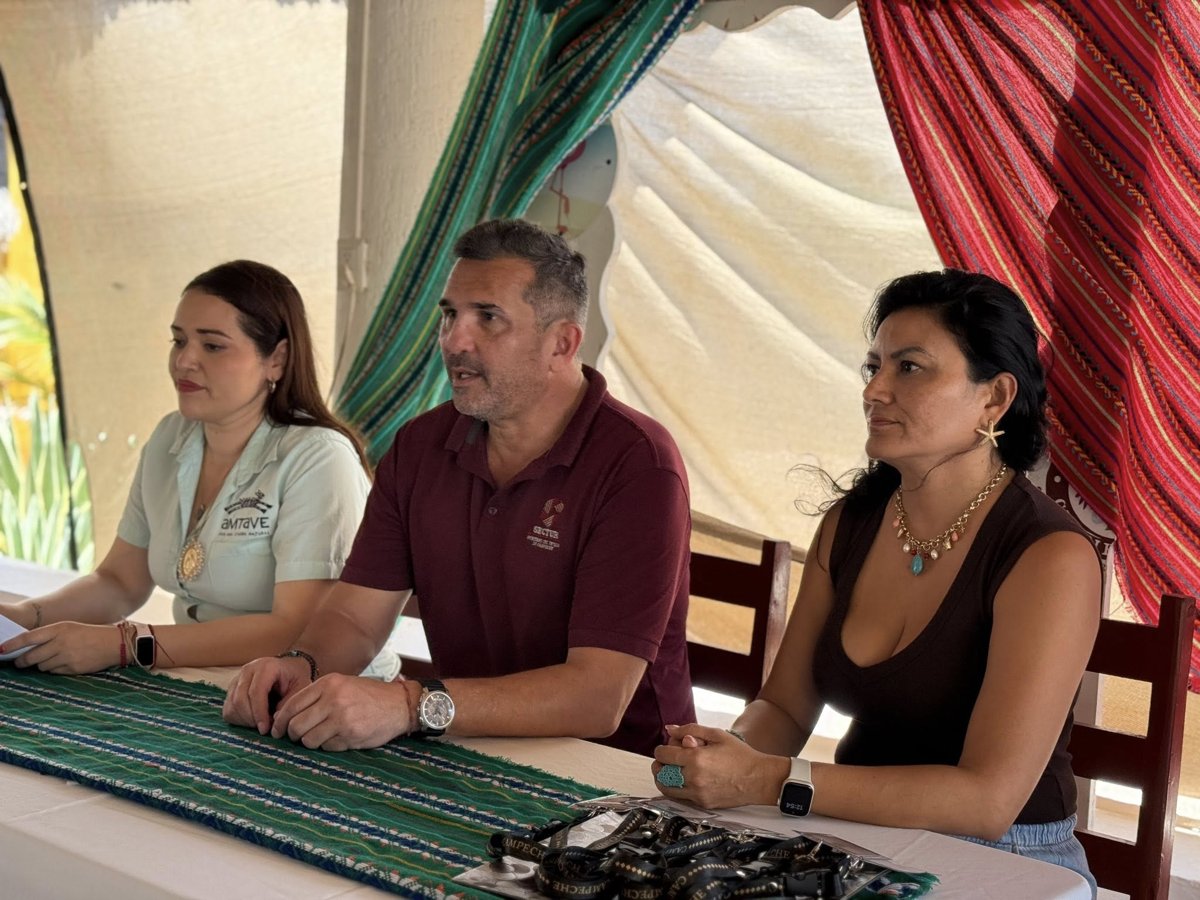 SECTUR ENTREGA CREDENCIALES DE TURISMO DE NATURALEZA EN ISLA ARENA