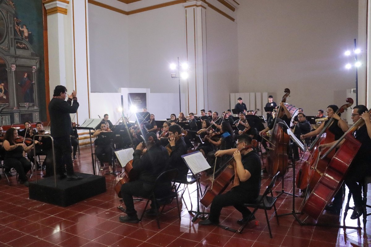 NOCHE MEMORABLE PARA LA CULTURA CAMPECHANA