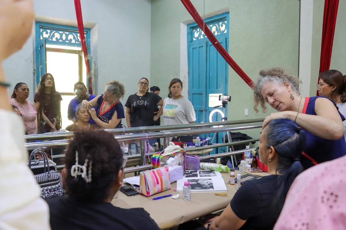 2,382 PERSONAS ALCANZADAS EN GIRA DEL LIBROBÚS DE EDUCAL