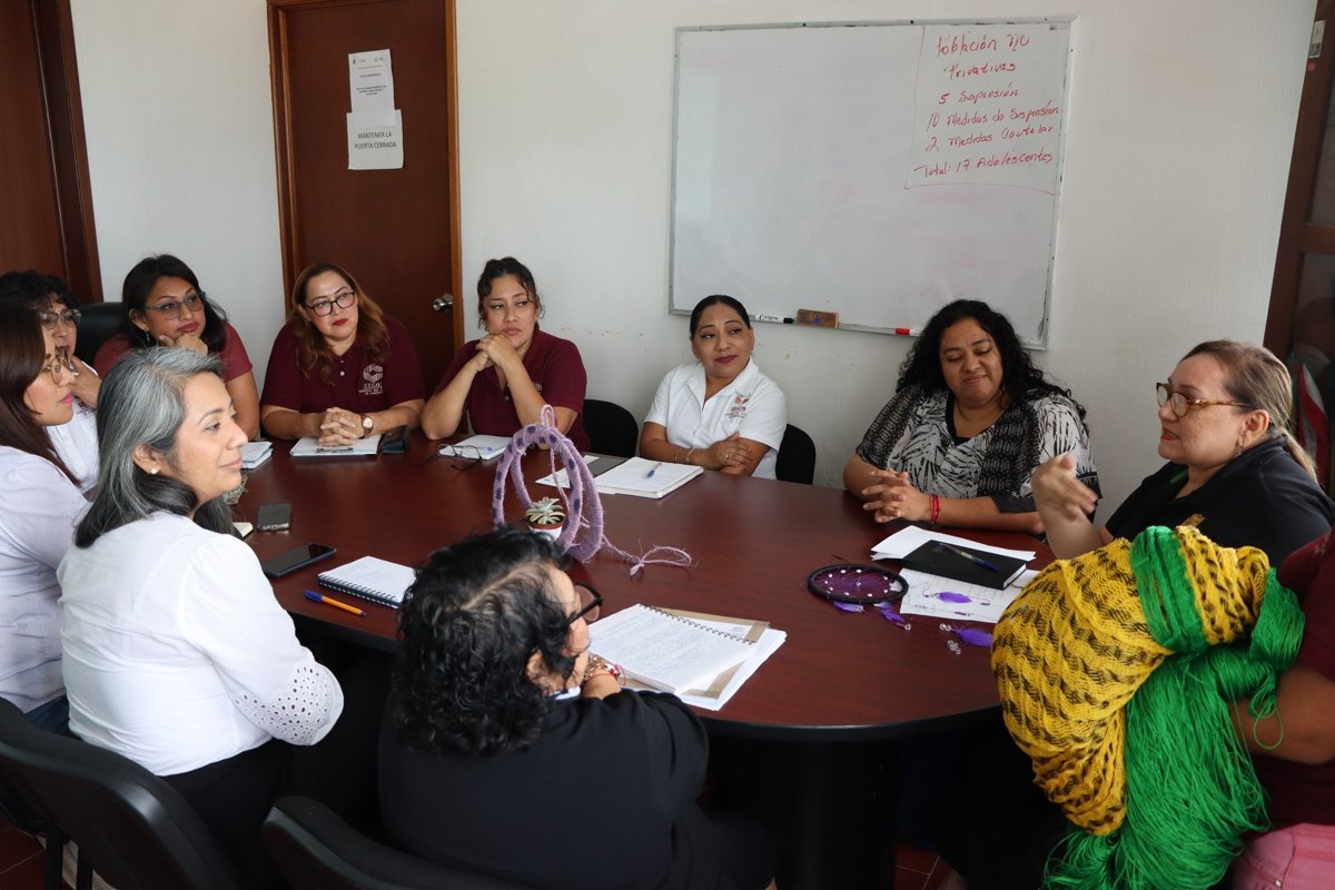 FORTALECEN VÍNCULOS INSTITUCIONALES PARA LA ATENCIÓN DE ADOLESCENTES EN INTERNAMIENTO