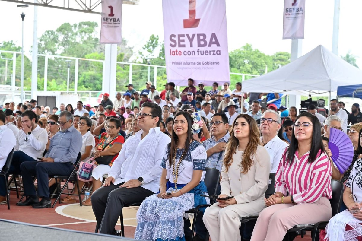 DIRECTOR DEL INIFEEC ASISTE AL 1ER INFORME DE LA ALCALDESA DE SEYBAPLAYA