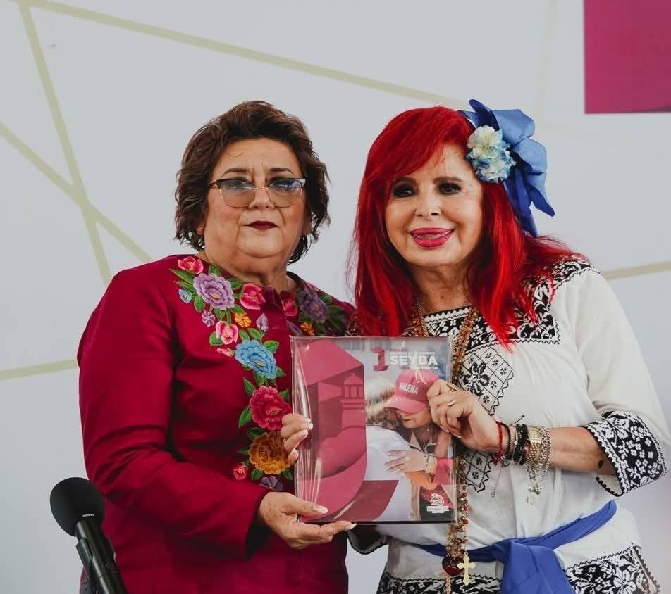 DIRECTOR DEL INIFEEC ASISTE AL 1ER INFORME DE LA ALCALDESA DE SEYBAPLAYA