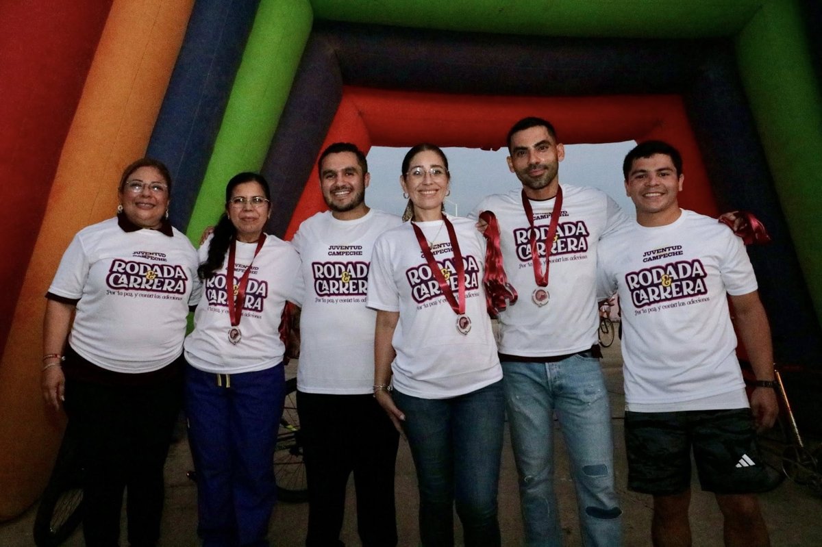 JUVENTUDES PARTICIPAN EN RODADA Y CARRERA POR EL DÍA DE MUERTOS