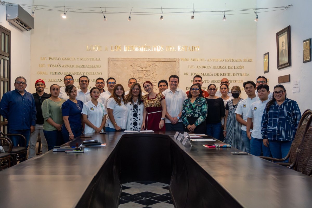 FIRMA DE CONVENIO DE COLABORACIÓN ENTRE LA SECRETARÍA DE TURISMO Y EL INSTITUTO CAMPECHANO