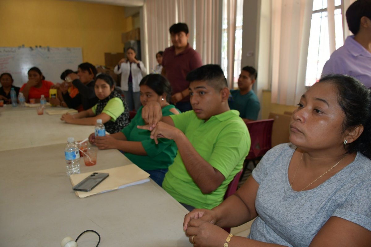 SECRETARÍA DE INCLUSIÓN CLAUSURA CURSO DE LENGUA DE SEÑAS MEXICANA EN EL CAM NO. 02