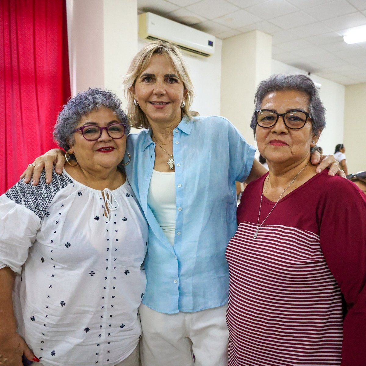 PARTICIPAN 100 MUJERES DE CHAMPOTÓN EN LA “ASAMBLEA DE MUJERES, VOCES POR LA IGUALDAD Y CONTRA LAS VIOLENCIAS”