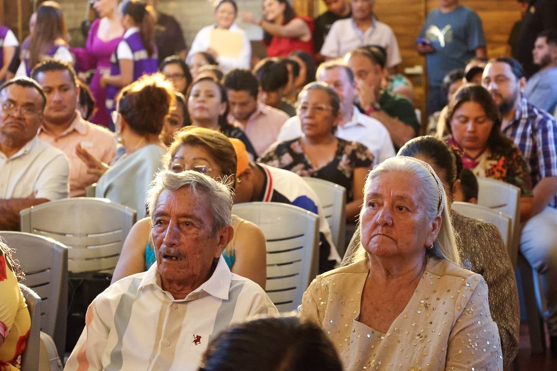 IMEC ENTREGA EL PREMIO IXCHEL 2025 AL LIDERAZGO DE SEIS MUJERES EJEMPLARES EN ESCÁRCEGA