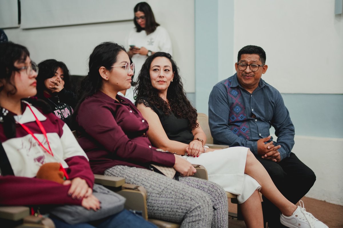 CONFERENCIA POR PARTE DE LA SECRETARÍA DE INCLUSIÓN EN PLANTEL DZITBALCHÉ
