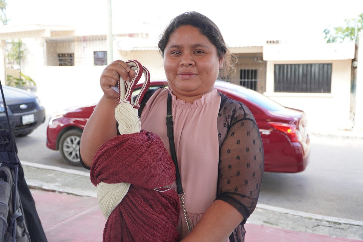 BIENESTAR APOYA A FAMILIAS DE LA COLONIA LEOVIGILDO GÓMEZ