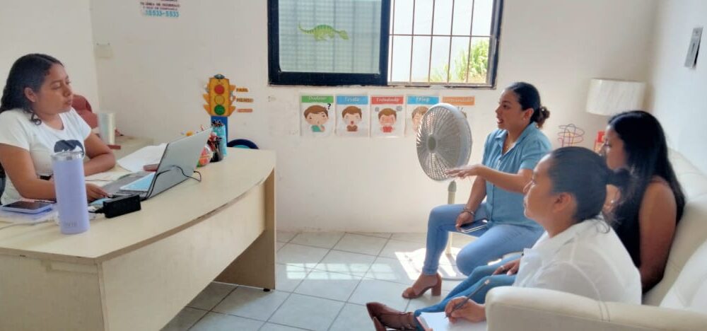 EL DIF MUNICIPAL DE CALAKMUL, SE SUMA A LAS ACCIONES QUE REALIZA EL IMEC A TRAVÉS DEL CENTRO DE DESARROLLO PARA LAS MUJERES