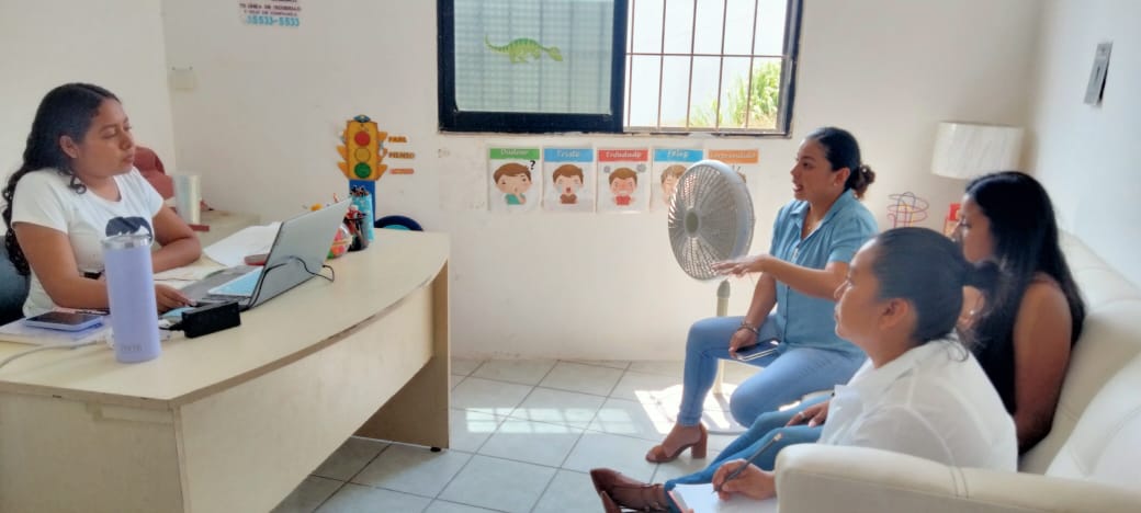 EL DIF MUNICIPAL DE CALAKMUL, SE SUMA A LAS ACCIONES QUE REALIZA EL IMEC A TRAVÉS DEL CENTRO DE DESARROLLO PARA LAS MUJERES