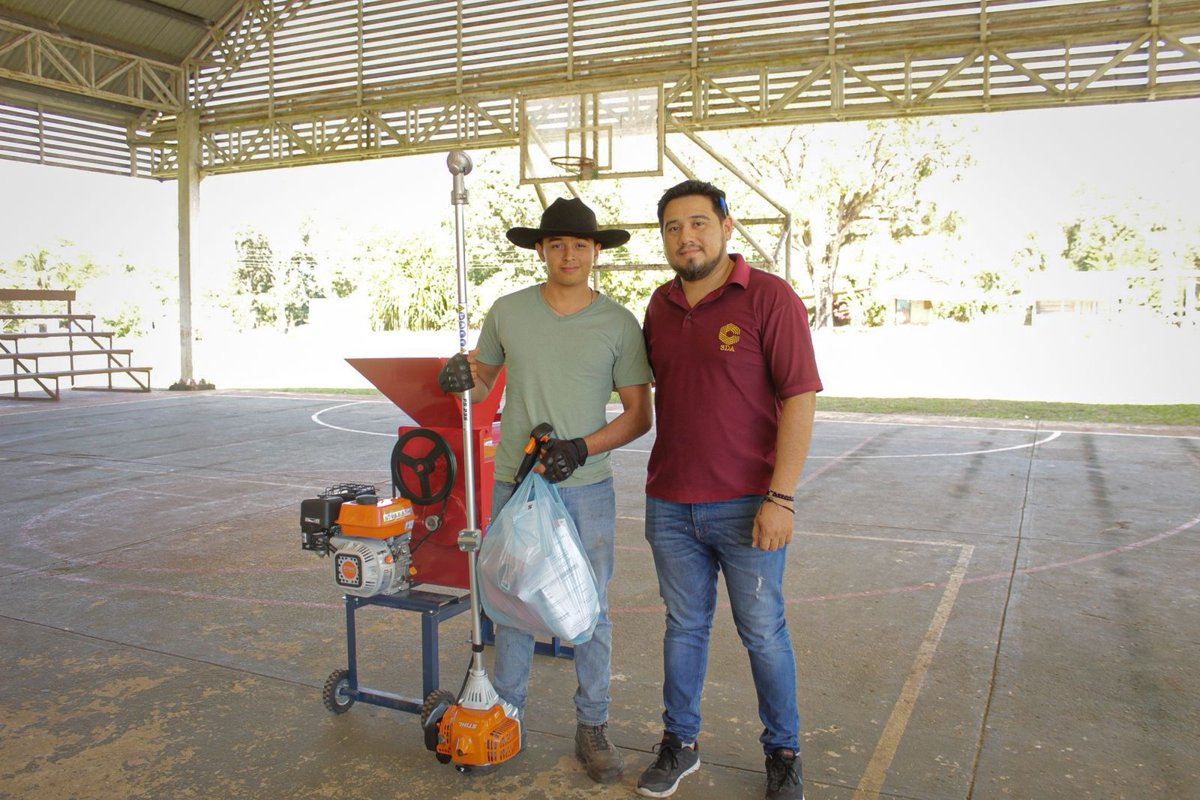 IMPULSANDO EL DESARROLLO Y FORTALECIMIENTO DEL CAMPO