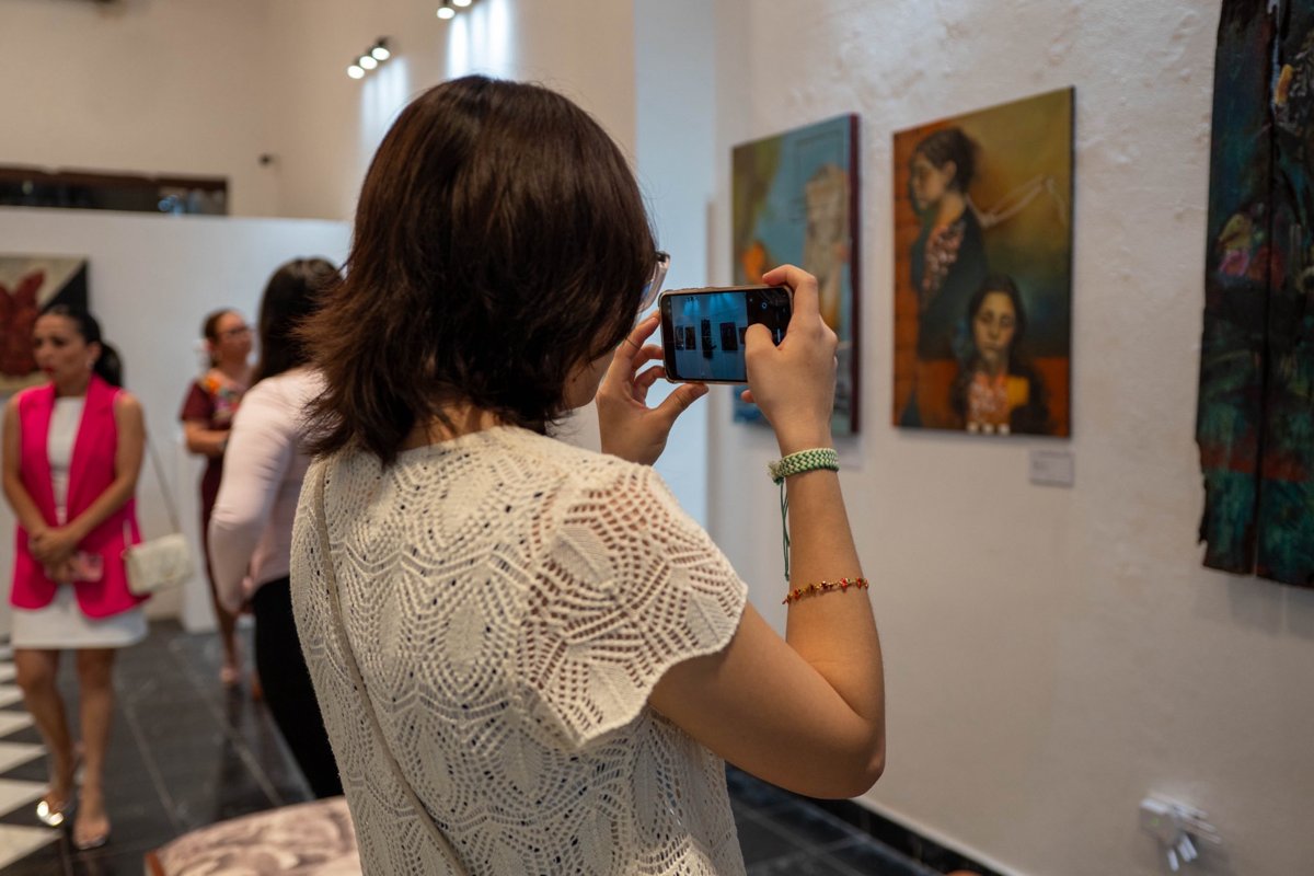 INAUGURAN LA EXPOSICIÓN “MIRADAS ENTRELAZADAS”