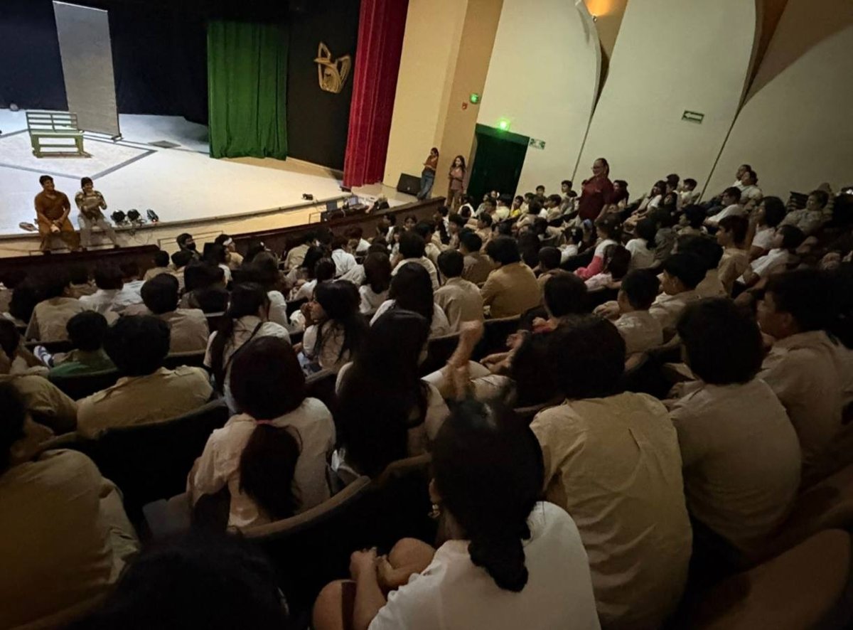 "LO QUE QUEDA DE NOSOTROS" DA INICIO A LA TEMPORADA DE ARTES ESCÉNICAS EN LA ESCUELA, EN CAMPECHE