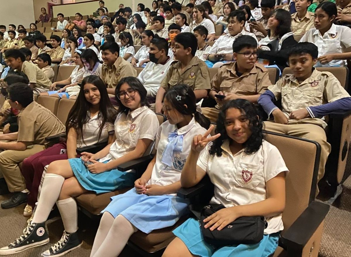 "LO QUE QUEDA DE NOSOTROS" DA INICIO A LA TEMPORADA DE ARTES ESCÉNICAS EN LA ESCUELA, EN CAMPECHE