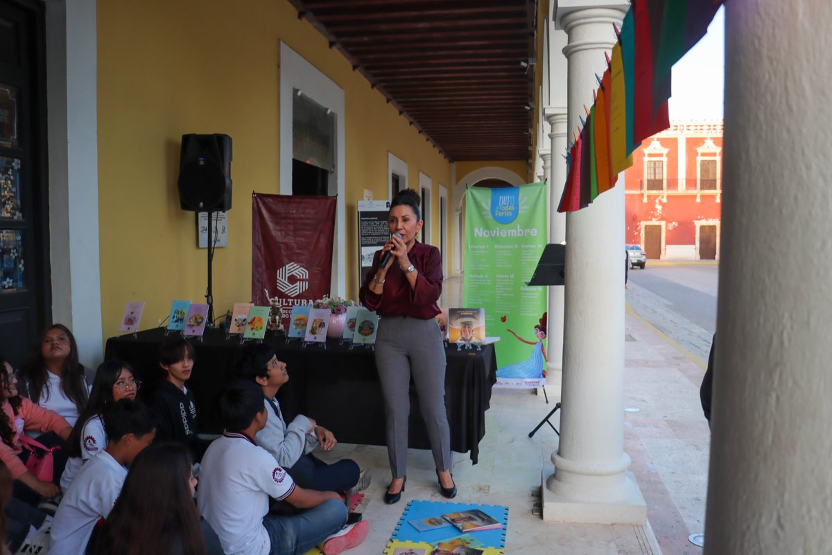 PRESENTAN LEYENDAS DE HAMPOLOL, EN EL DÍA NACIONAL DEL LIBRO