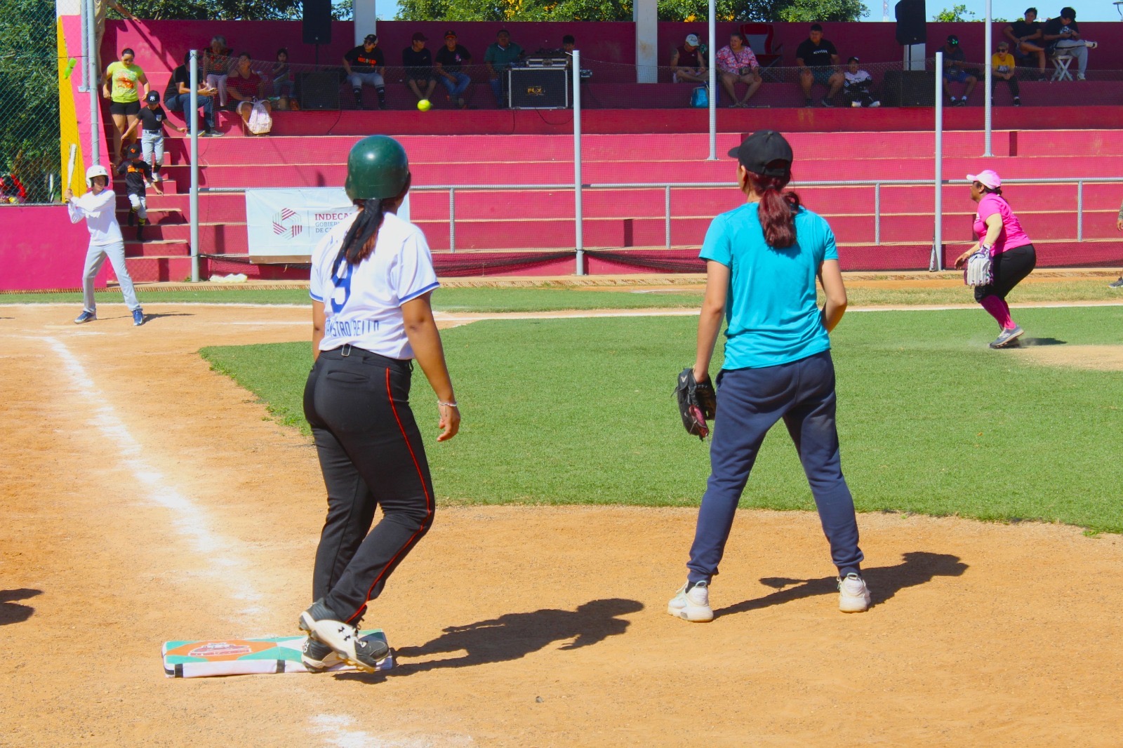 CONVOCAN A TRYOUT DE SÓFTBOL AMBAS RAMAS, EL VIERNES 14 DE FEBRERO
