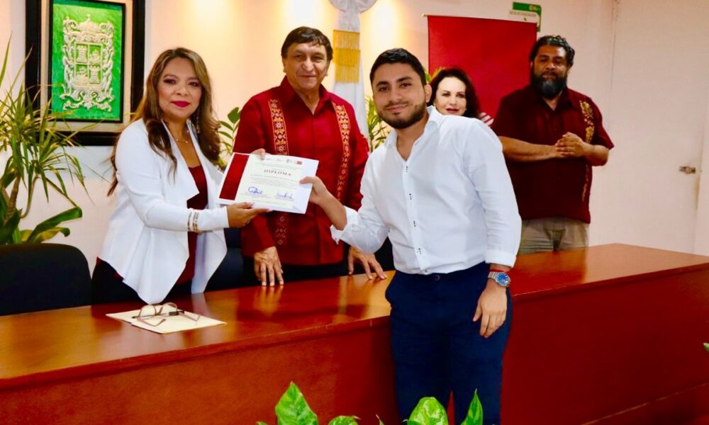 ENTREGA DE CONSTANCIAS DEL DIPLOMADO DE GESTION DOCUMENTAL Y ADMINISTRACIÓN DE ARCHIVOS A SERVIDORES PÚBLICOS DE LA SEDUC
