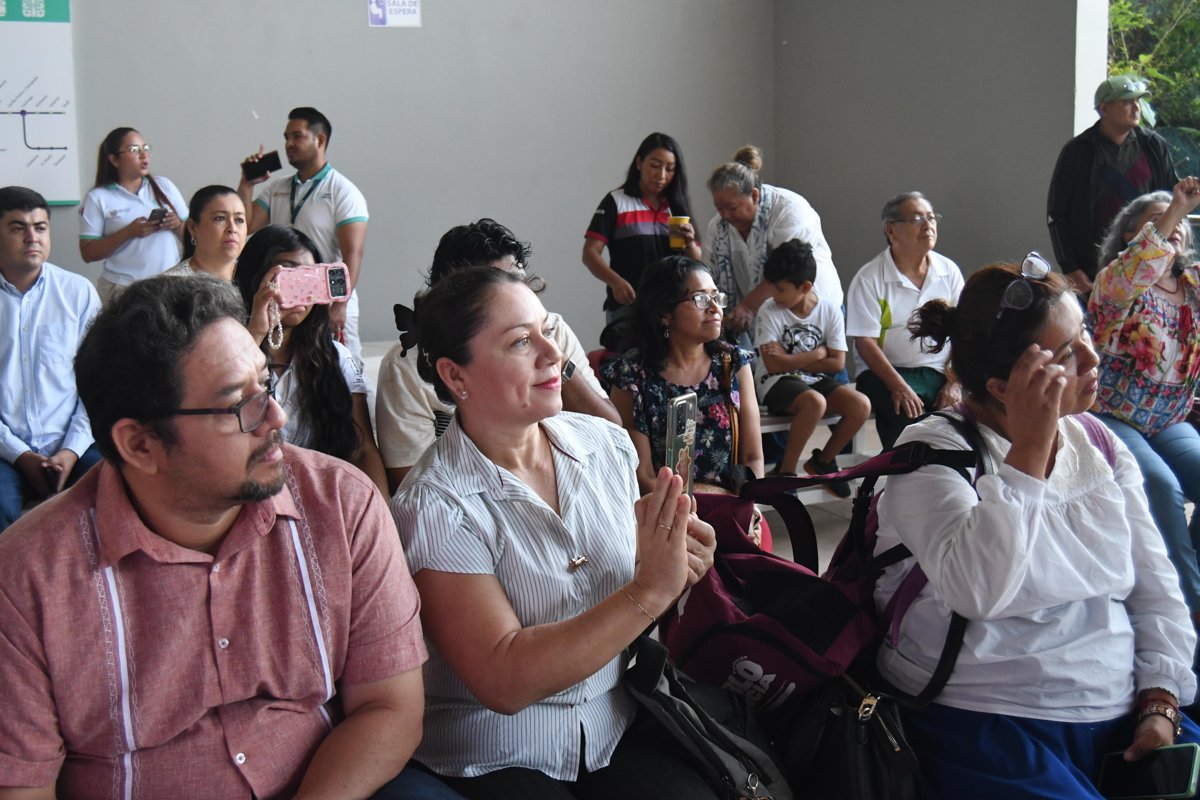 PRIMERA DELEGACIÓN DE EMBAJADORES POR LA EDUCACIÓN VIAJA A IRLANDA PARA CAPACITACIÓN INTERNACIONAL EN INGLÉS