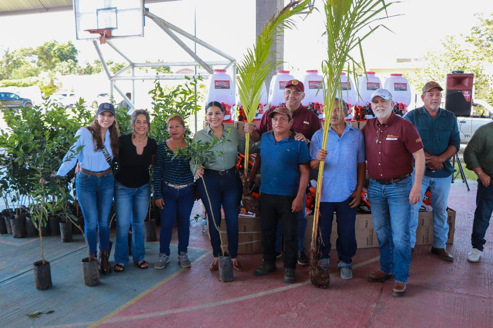 GOBIERNO DE TODOS BENEFICIA A PRODUCTORES EN ESCÁRCEGA