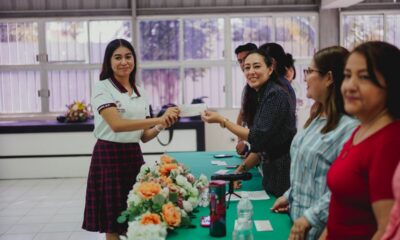 ALUMNOS DESTACADOS DEL PLANTEL CIUDAD DEL CARMEN RECIBEN BECA DE COTEMAR