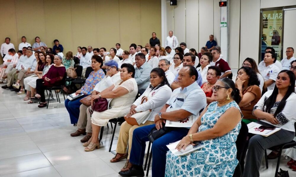 CLAUSURAN REUNIÓN ESTATAL DE DIRECTIVOS DE LA DGETI CAMPECHE