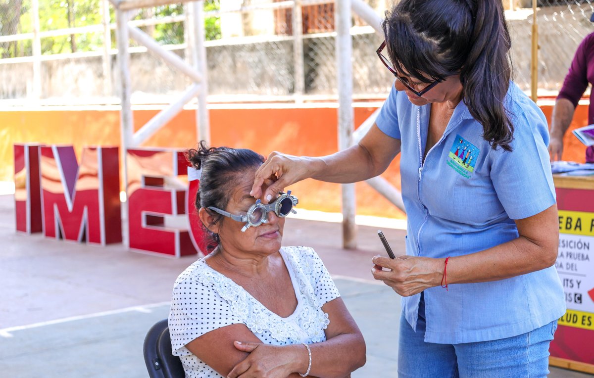 IMEC ACERCA SERVICIOS GRATUITOS A MUJERES DE DZITBALCHÉ CON EL PROGRAMA “IMEC CERCA DE TI”